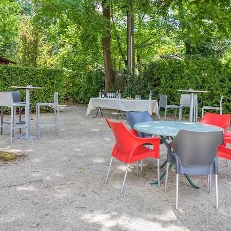 Hotel La Commanderie de Champarey à Bourgoin-Jallieu Extérieur photo