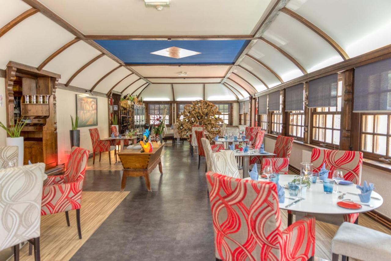 Hotel La Commanderie de Champarey à Bourgoin-Jallieu Extérieur photo