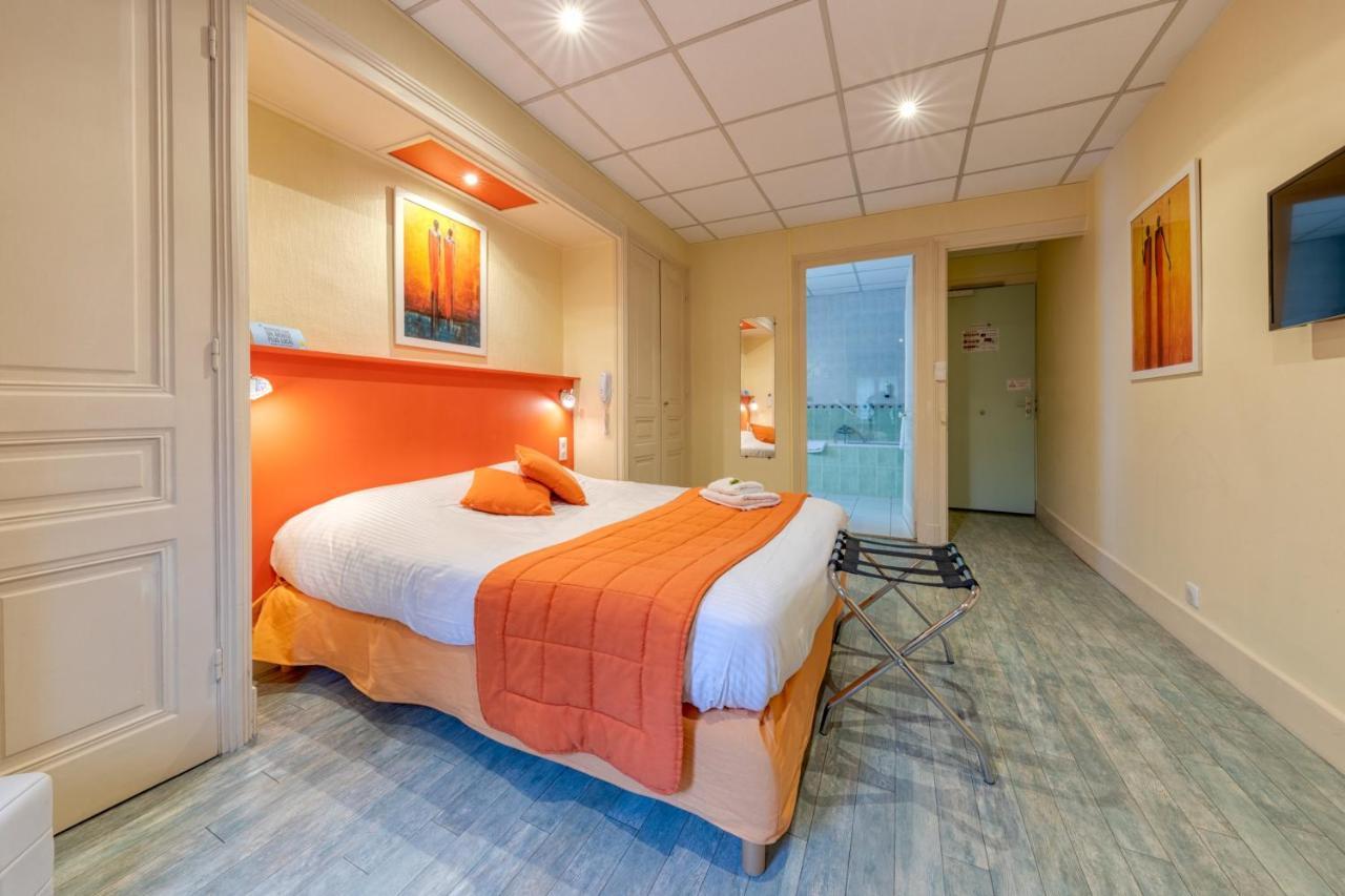 Hotel La Commanderie de Champarey à Bourgoin-Jallieu Extérieur photo