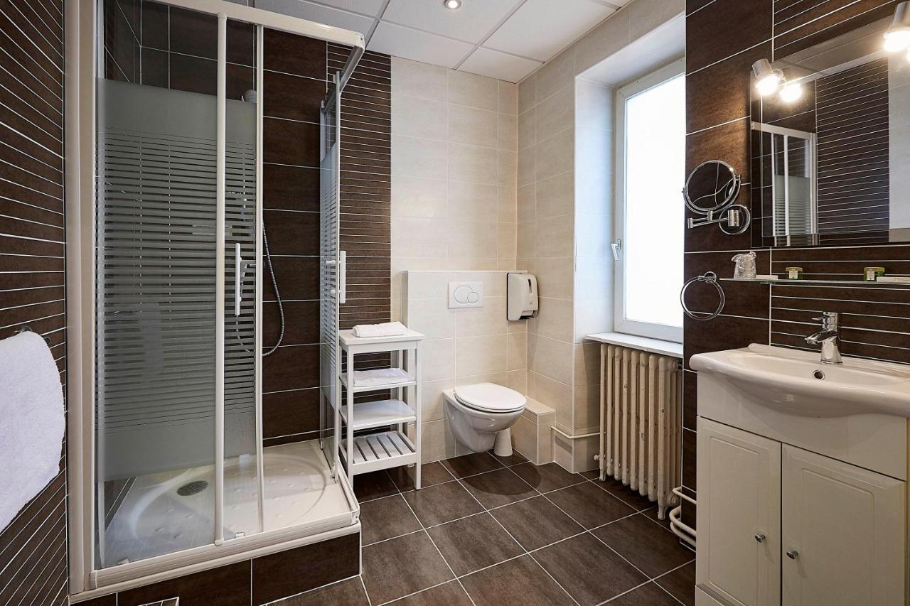 Hotel La Commanderie de Champarey à Bourgoin-Jallieu Extérieur photo