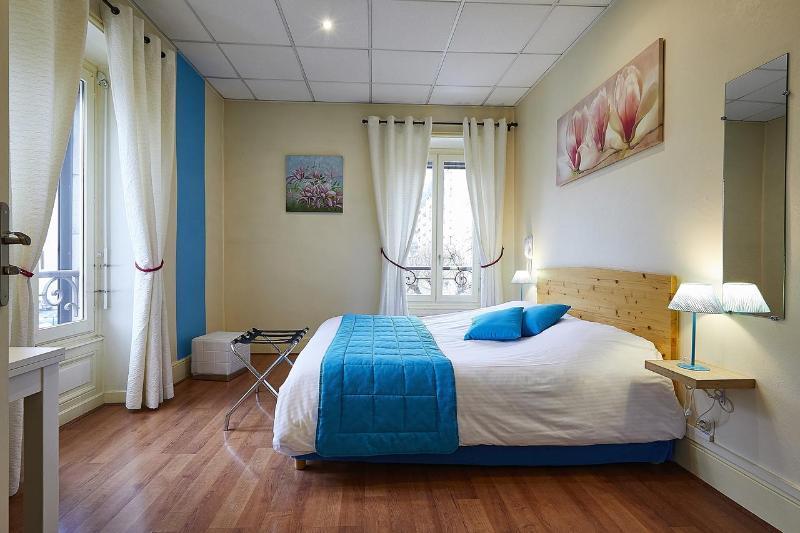 Hotel La Commanderie de Champarey à Bourgoin-Jallieu Extérieur photo
