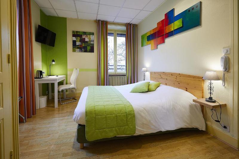 Hotel La Commanderie de Champarey à Bourgoin-Jallieu Extérieur photo