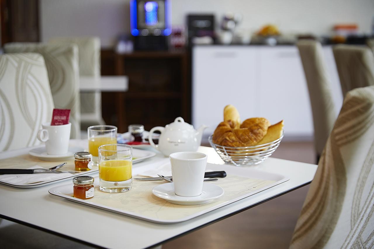 Hotel La Commanderie de Champarey à Bourgoin-Jallieu Extérieur photo
